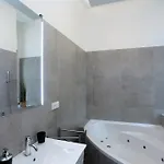 House - The Modern Flat Apartman