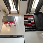 House - The Modern Flat Apartman *