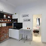 House - The Modern Flat * Prága