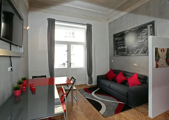 House - The Modern Flat