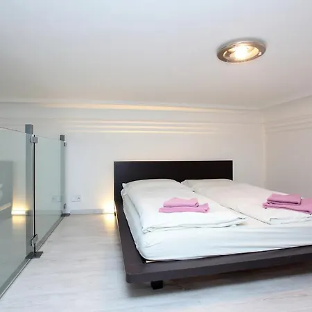 Appartement House - The Modern Flat Praag