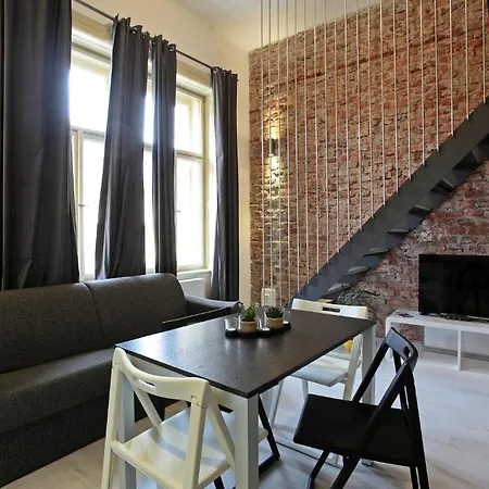 House - The Modern Flat