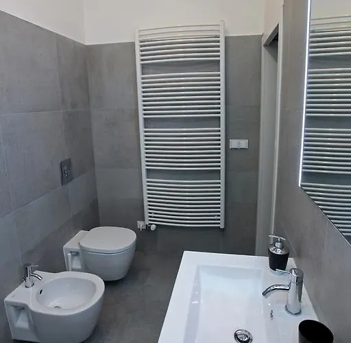 Apartament House - The Modern Flat