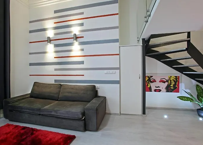 House - The Modern Flat