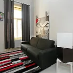 House - The Modern Flat *